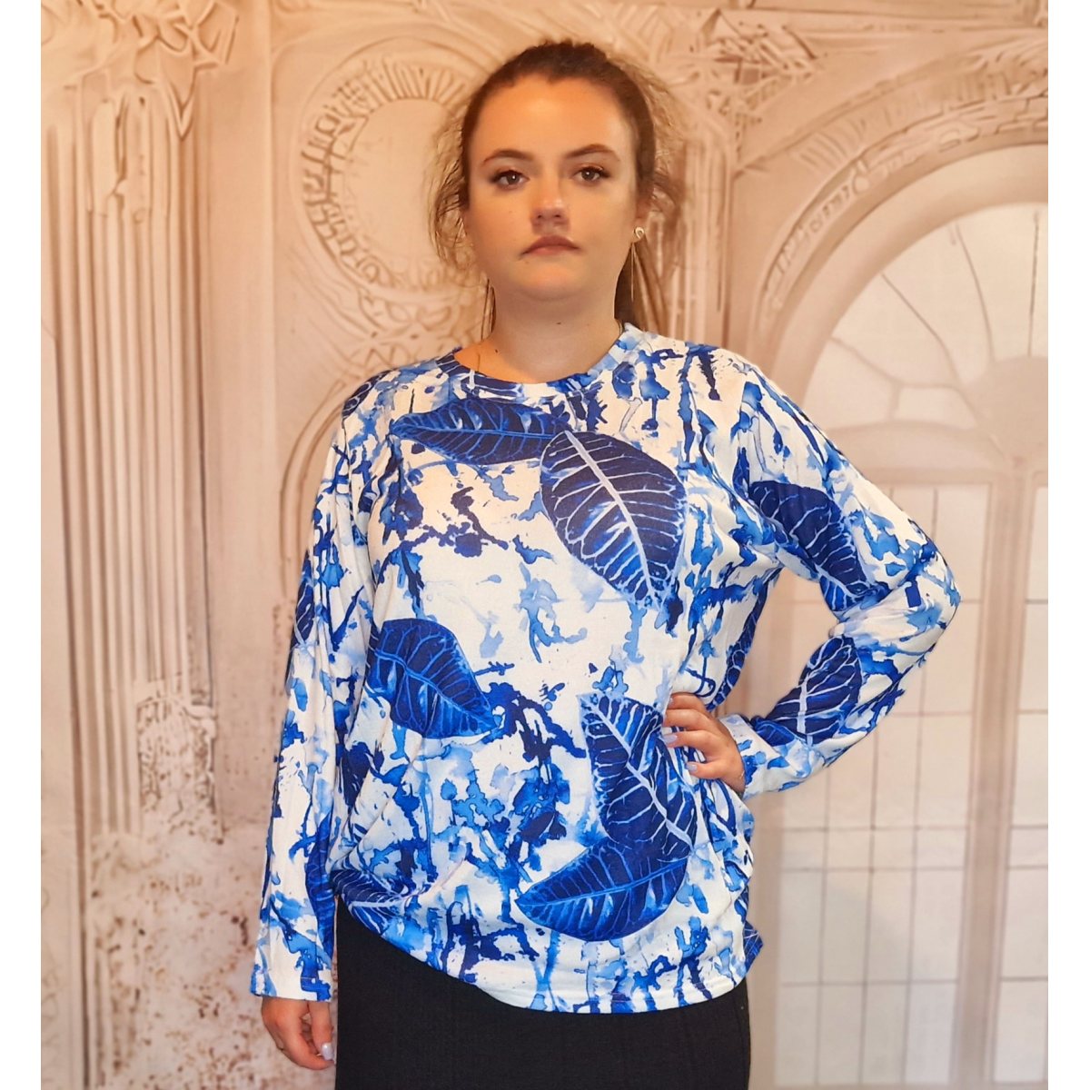 Bluza dama colorata  1+1 Cadou frunze albastre