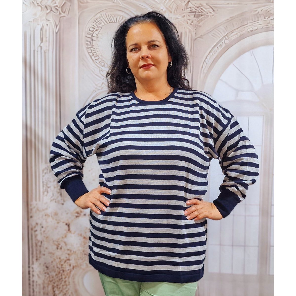 Pulover bust 155 cm dungi gri