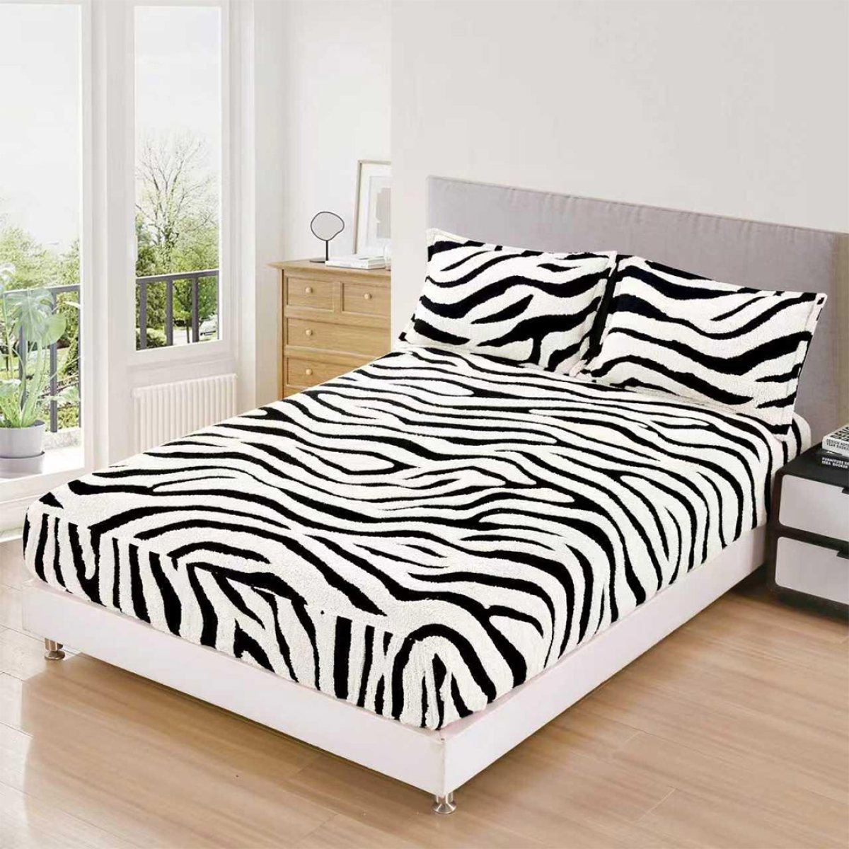 Husa de pat cocolino 180X200 + 2 fete perna Wild Zebra